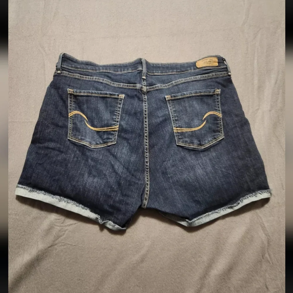 Levis Shorts Size 20 Blue